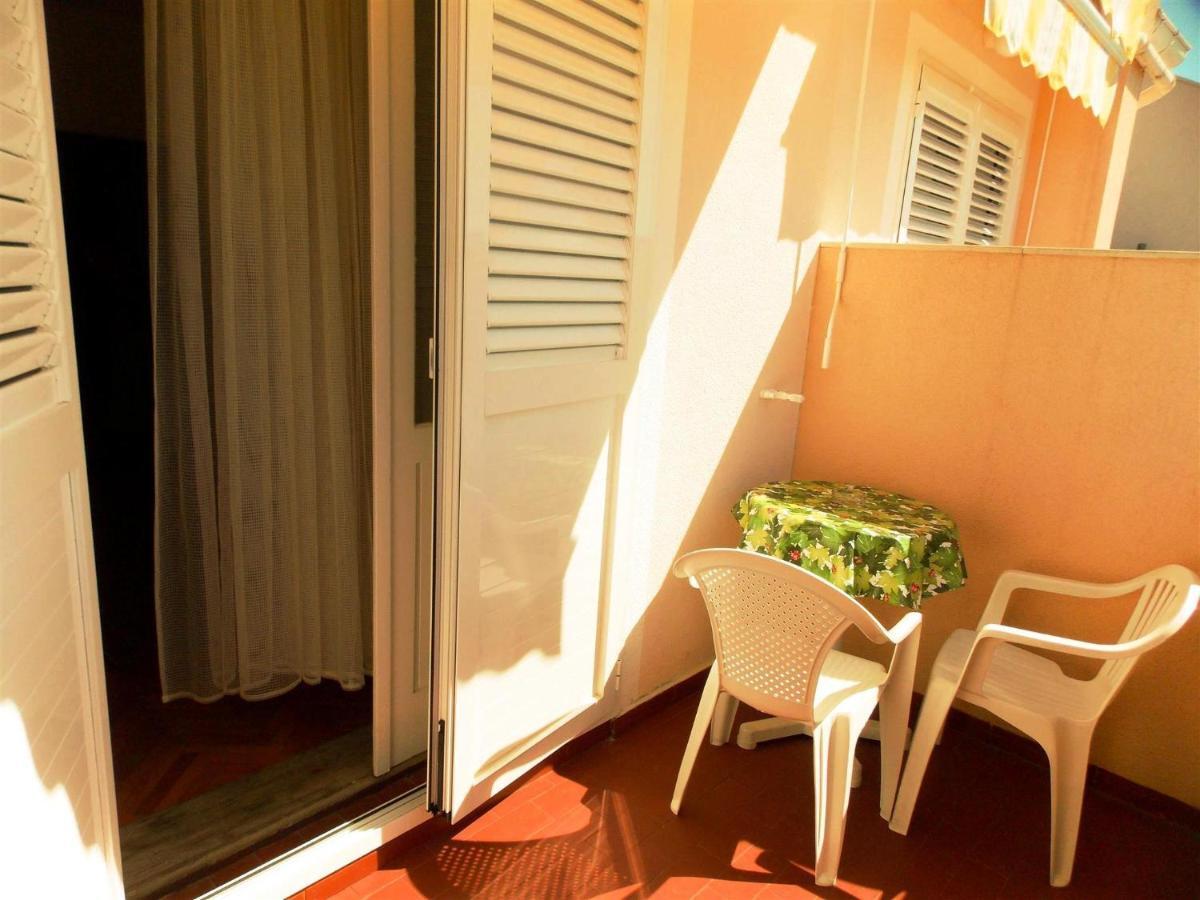 Guesthouse Jenny (Adults Only) Novalja Rom bilde